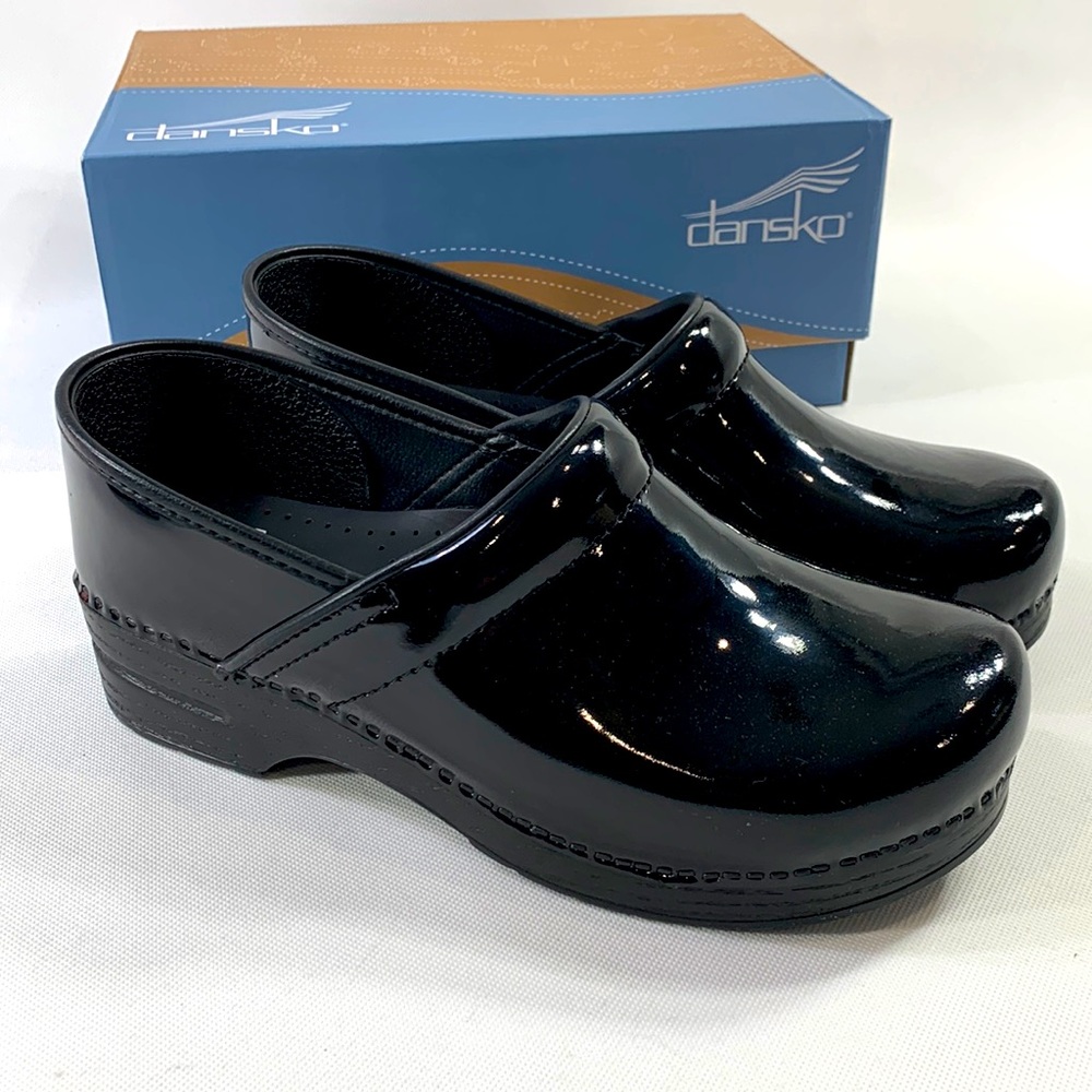 Dansko Wide Pro Patent Leather Clogs - Size 43 - Brand New in Box!